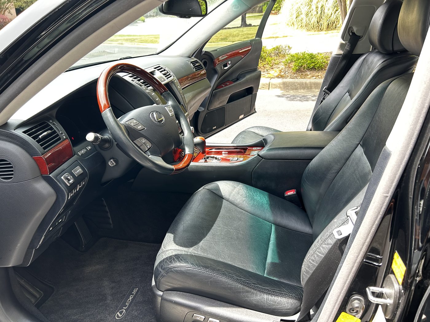 Lexus interior detail